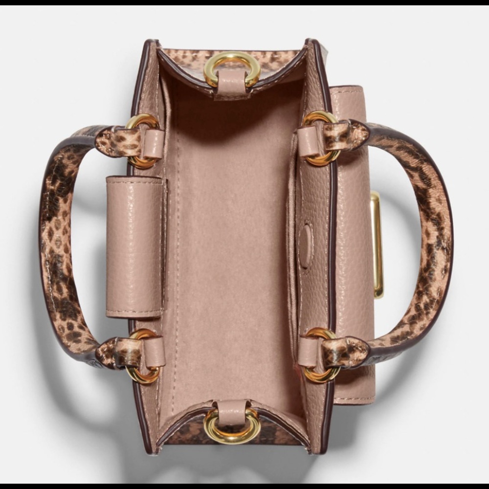 ❌❌SOLD❌❌Coach Mini Pepper Crossbody - Picture 3 of 4